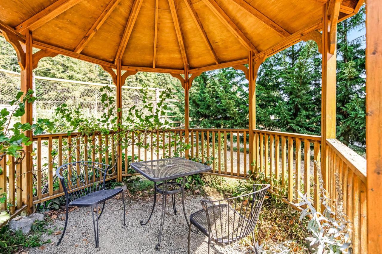 Mount Skokomish Room 3 At Mount Walker Inn Quilcene Exterior photo