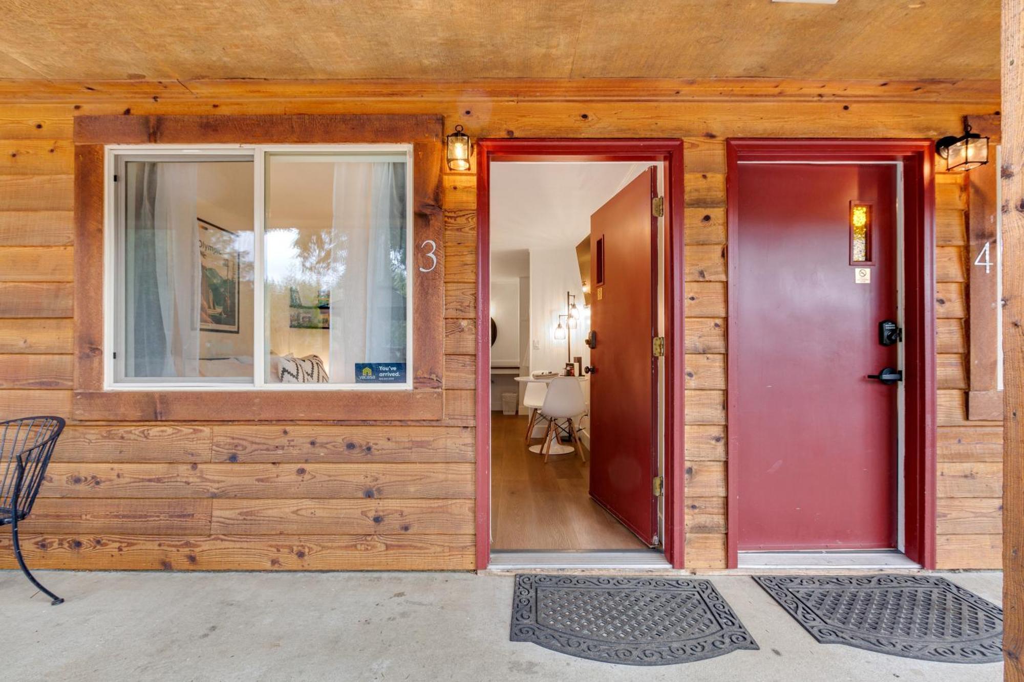 Mount Skokomish Room 3 At Mount Walker Inn Quilcene Exterior photo